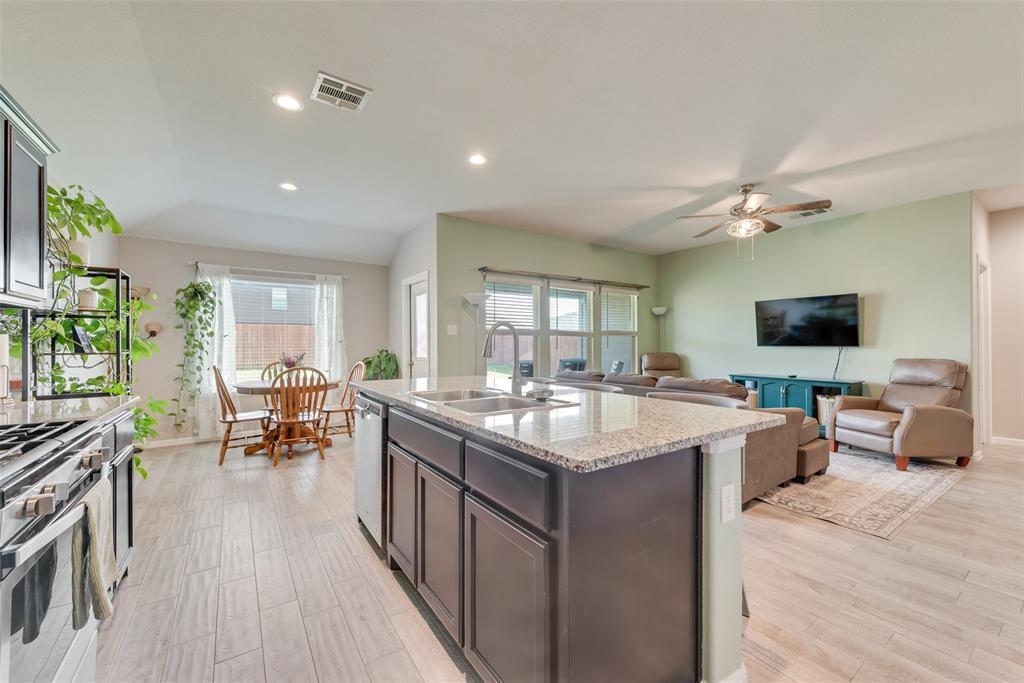 Property Photo: 6128 Blacksmith Avenue TX 76179