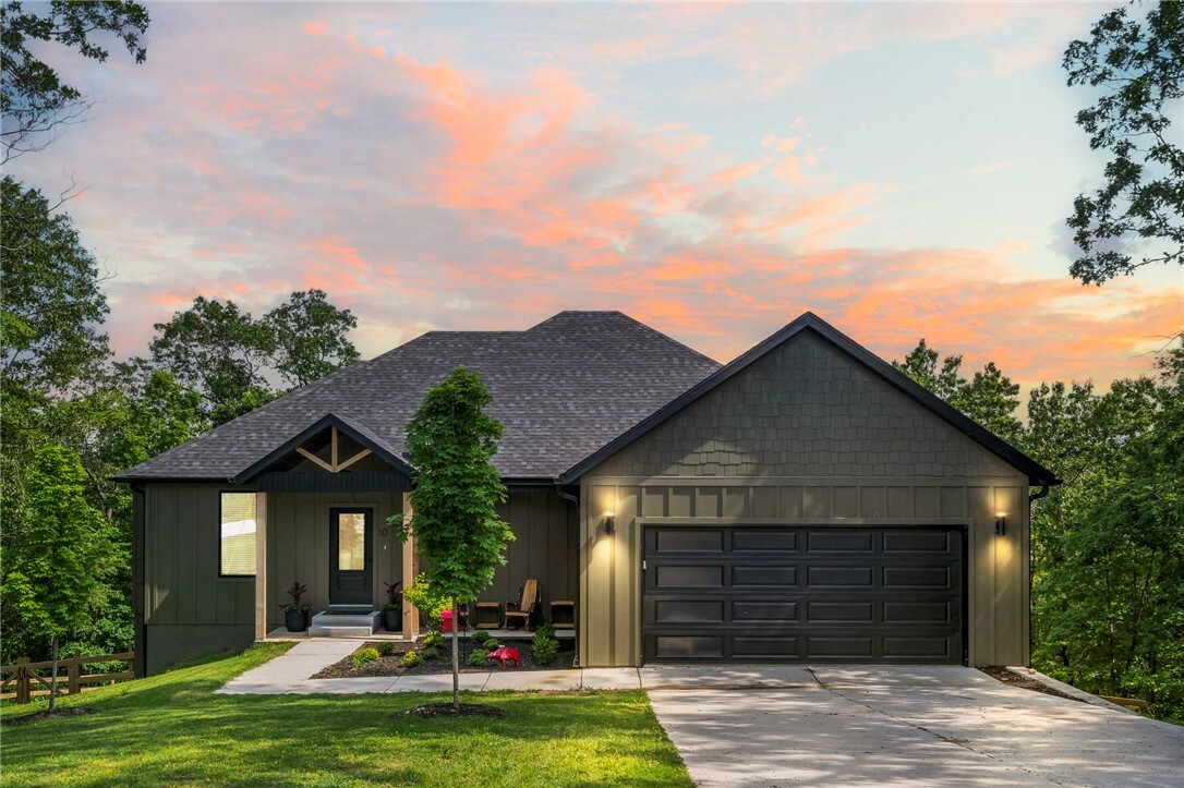 Property Photo: 10 Aberfeld Lane AR 72715
