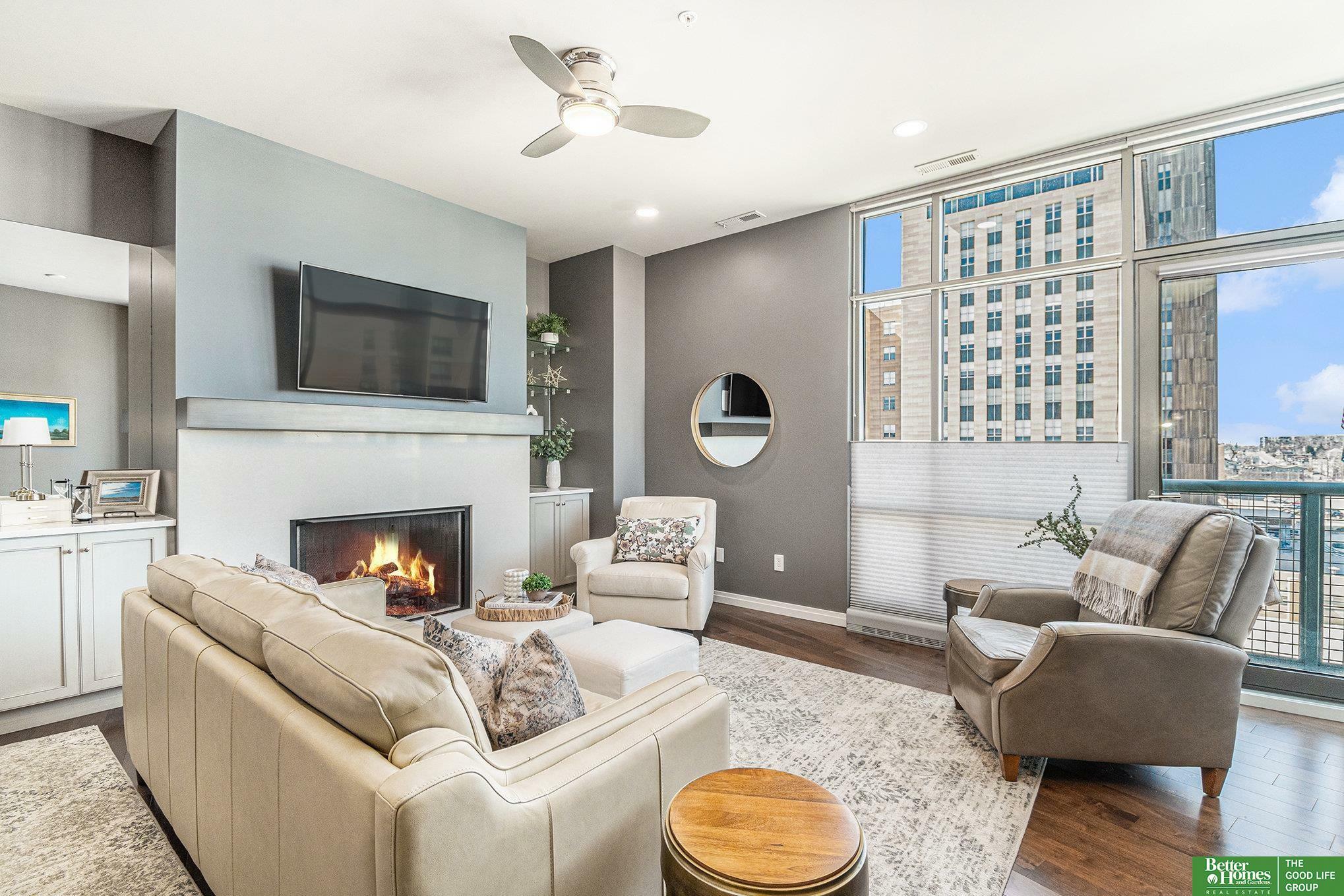 Property Photo: 200 S 31 Avenue 4811 NE 68131