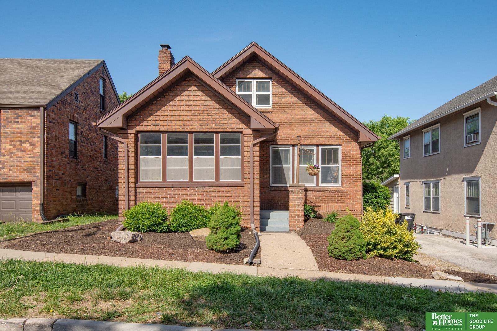 Property Photo: 136 N 34 Street NE 68131