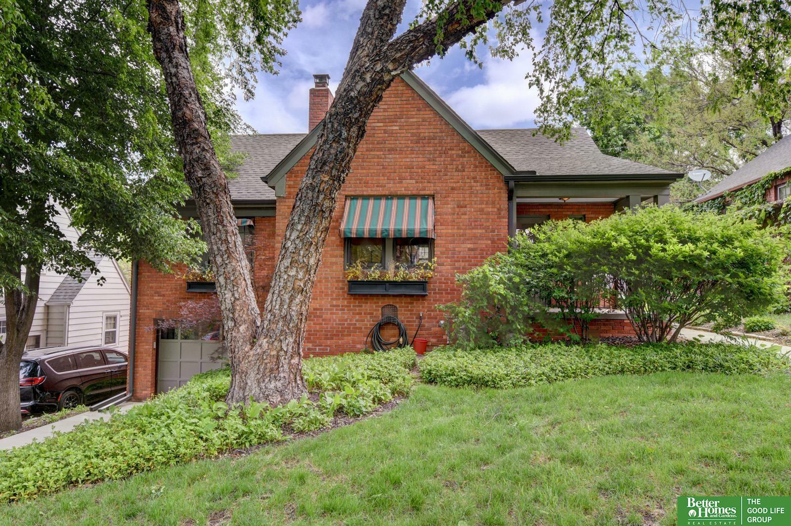 Property Photo: 4316 Hickory Street NE 68105-9999