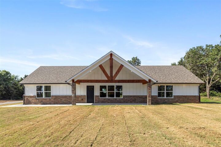 Property Photo: 11758 Wrangler Road OK 73010