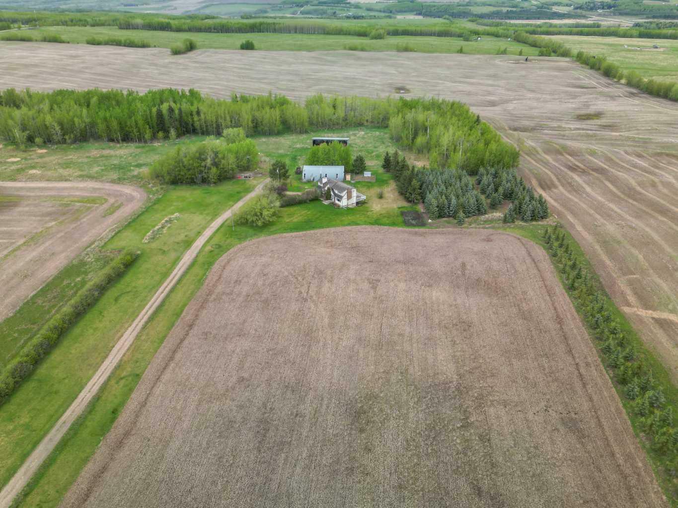Property Photo: 13058 Highway 611 AB T0C 0M0