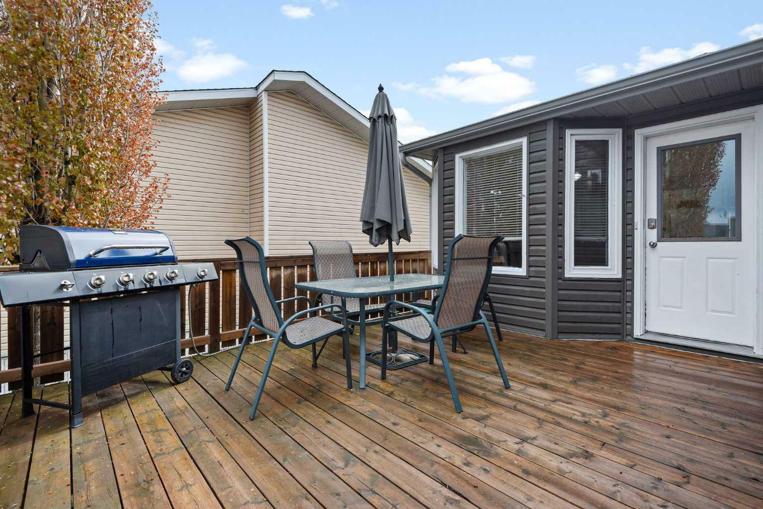 Property Photo: 71 Kemp Avenue AB T4P 3M4