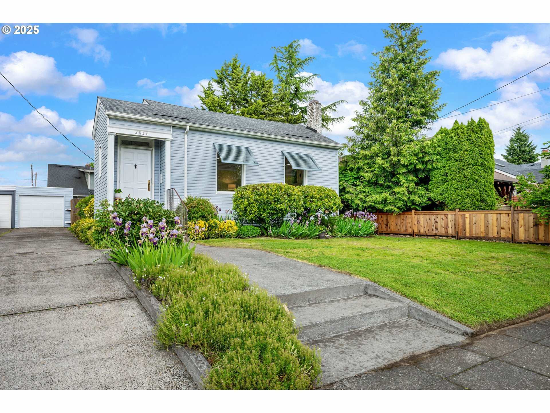 Property Photo: 2834 NE 52nd Ave OR 97213