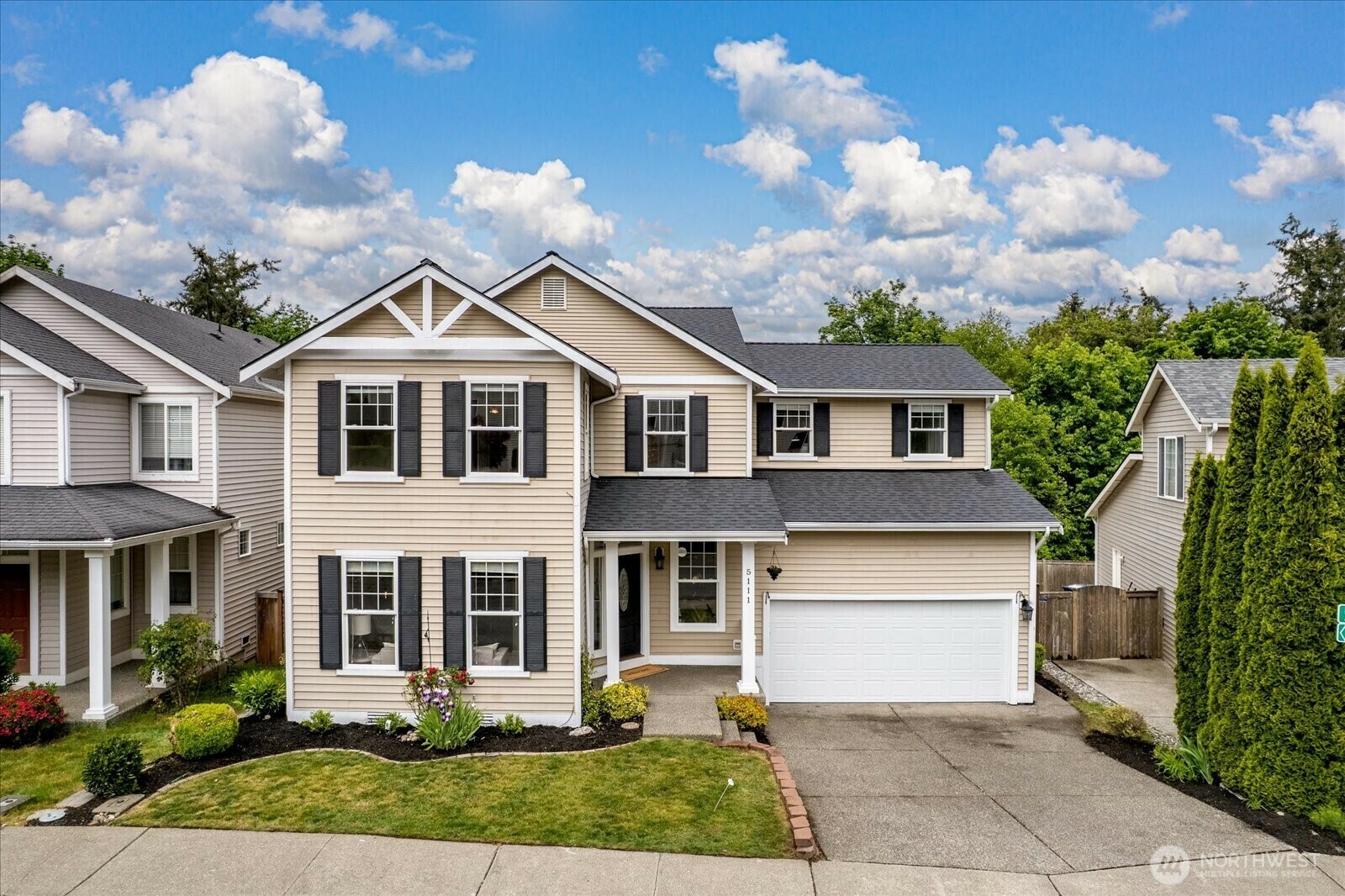 Property Photo: 5111 110th Street SE WA 98208
