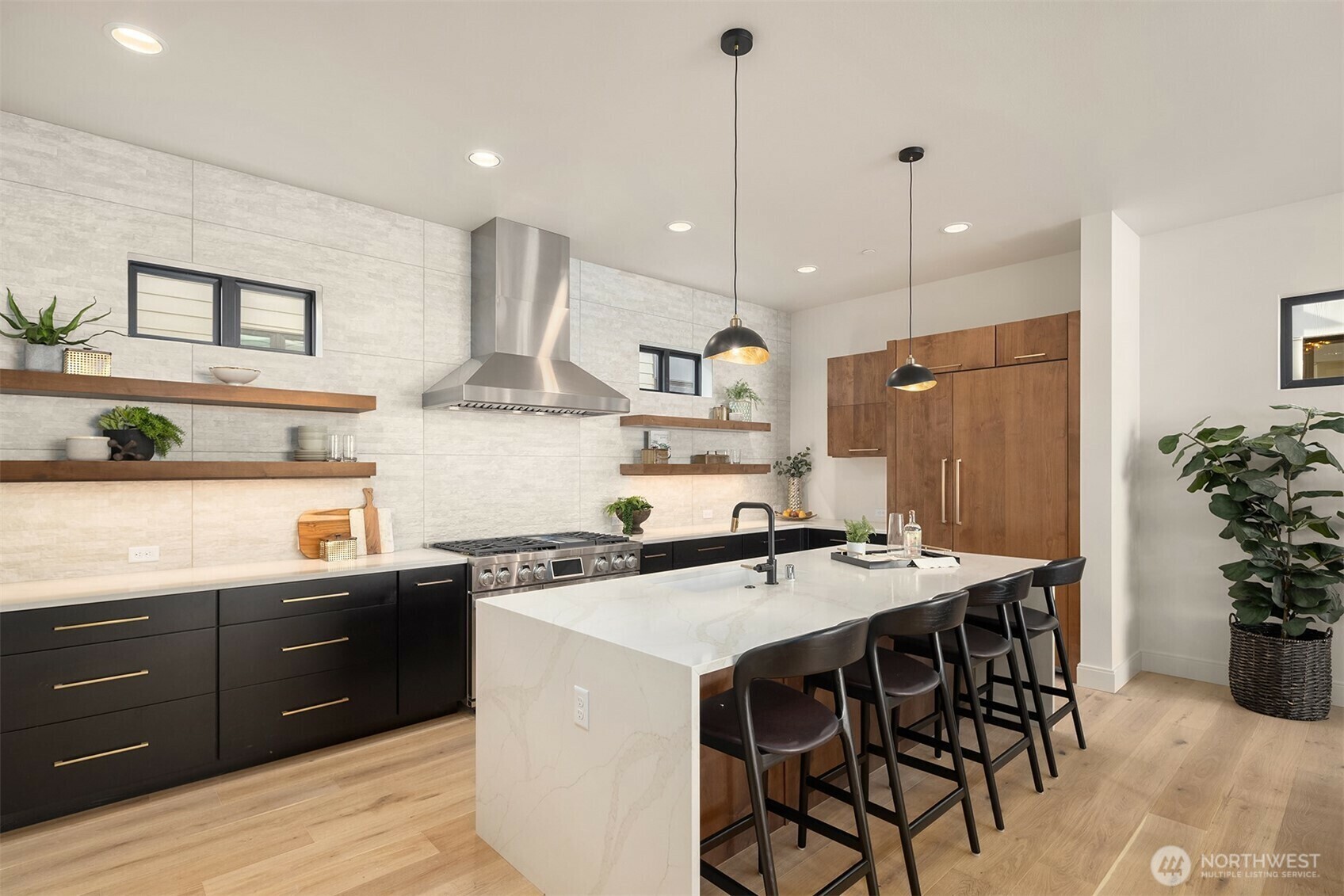 Property Photo: 207 2nd Avenue S WA 98033