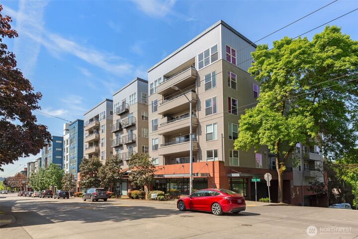 Property Photo:  303  23rd Avenue S 308  WA 98144 