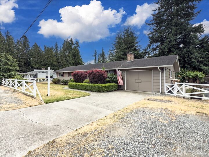 Property Photo:  5016  89th Place NE  WA 98270 
