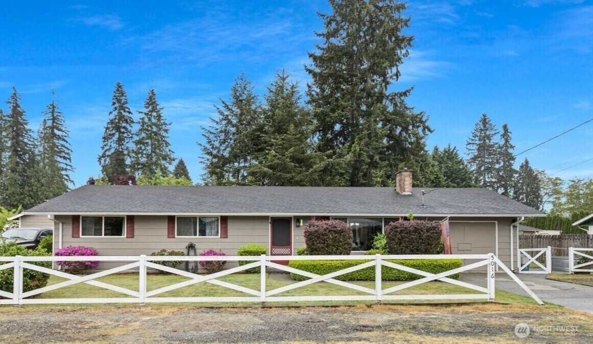 Property Photo: 5016 89th Place NE WA 98270