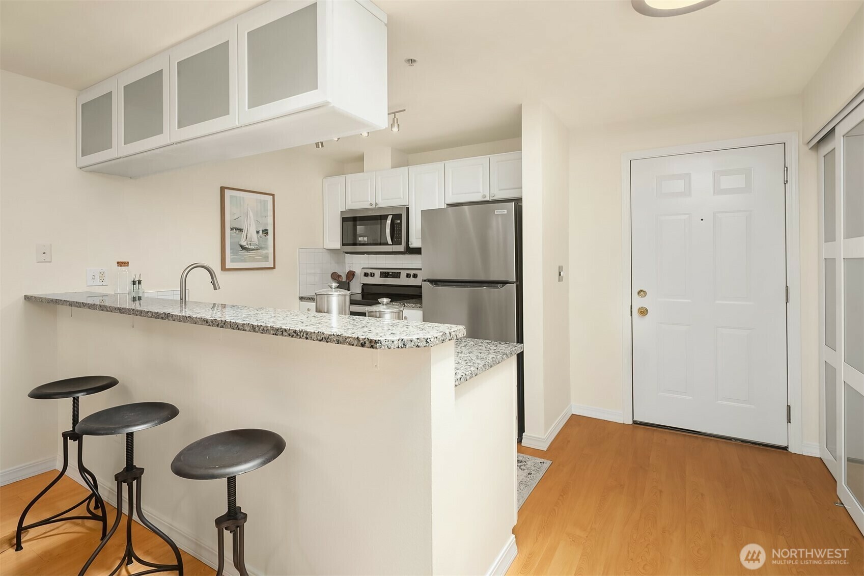Property Photo: 1819 E Denny Way 303 WA 98122