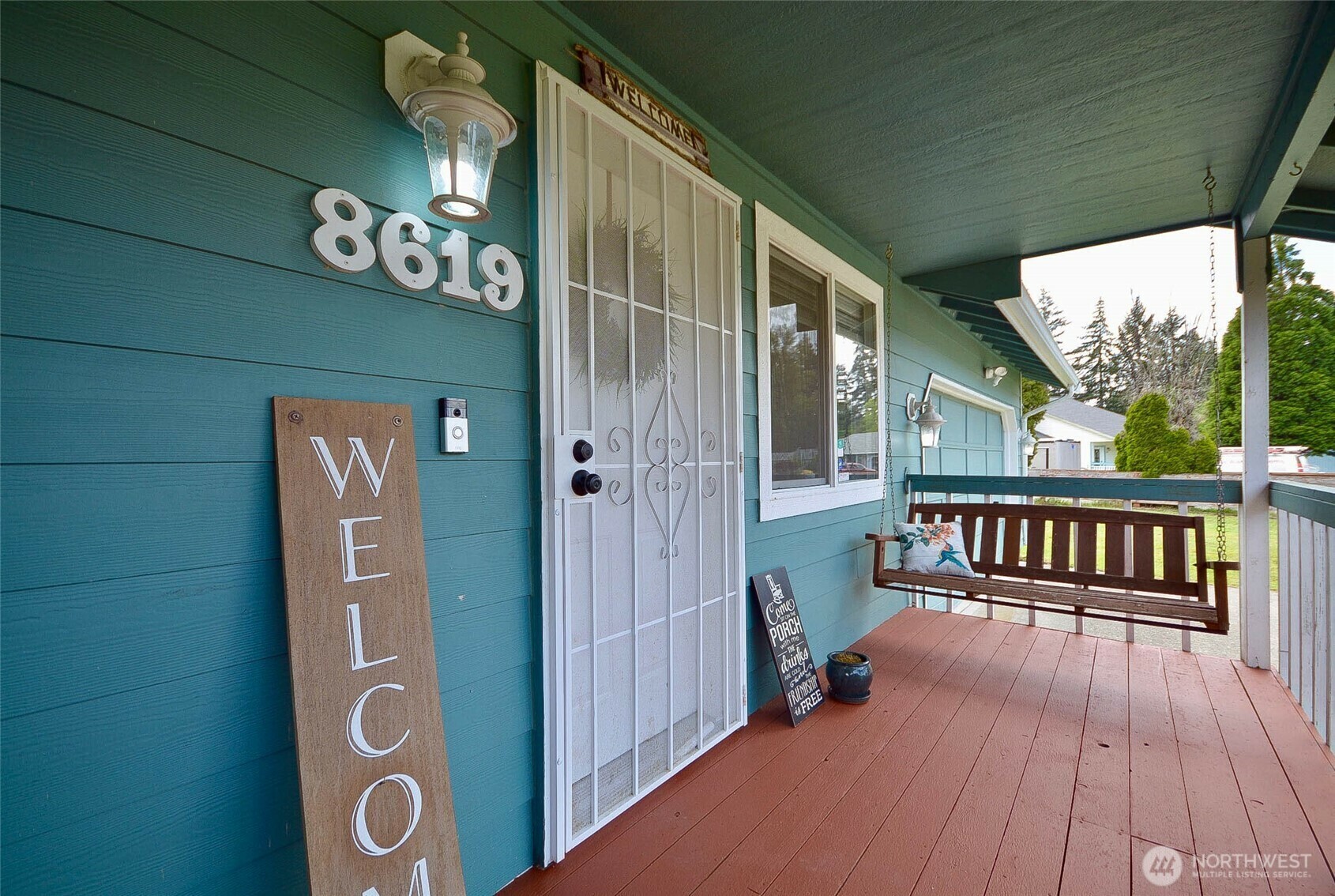 Property Photo: 8619 Glenlea Court SE WA 98597