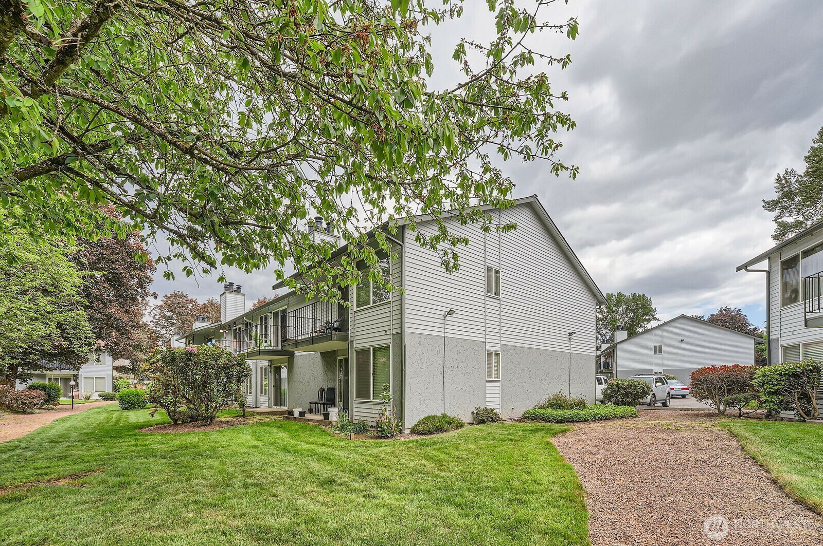 Property Photo: 1856 Central Place S #D42 WA 98030
