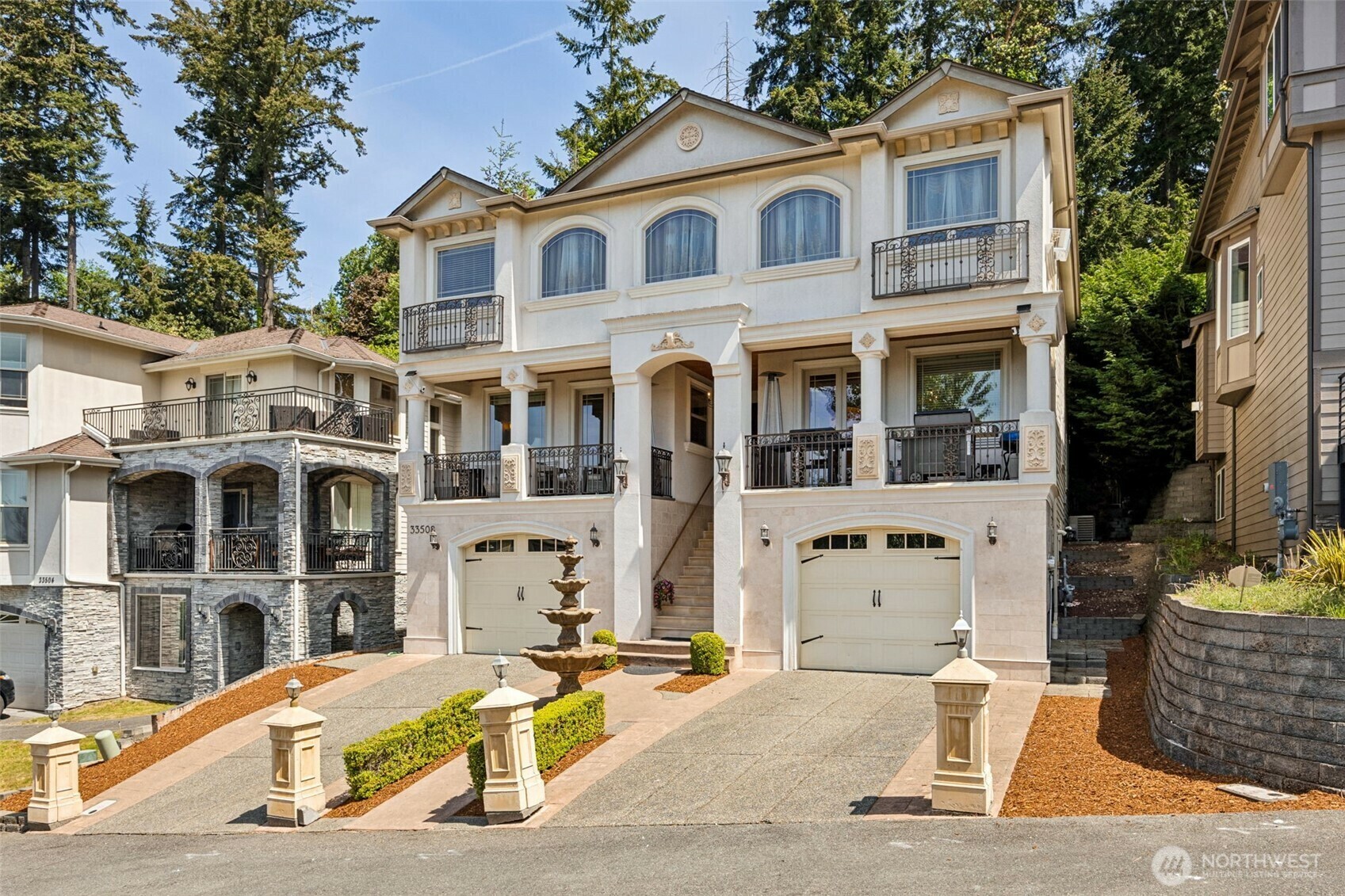 Property Photo: 33508 42 Avenue SW WA 98023