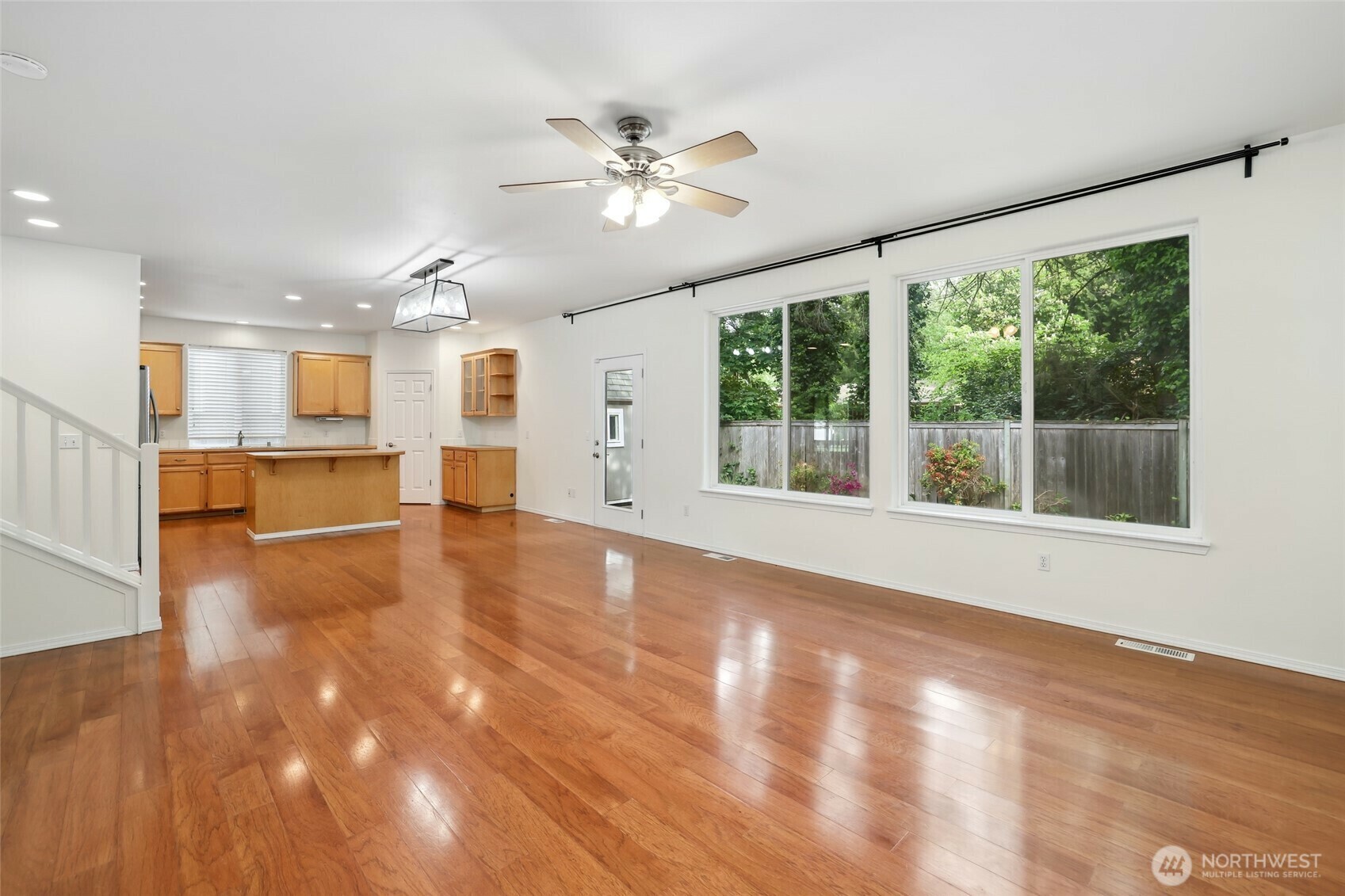 Property Photo: 5011 Chambers Creek Loop SE WA 98501