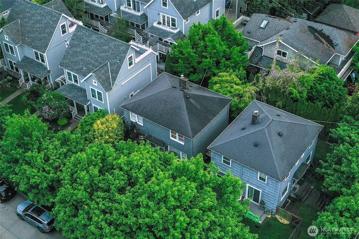 1505  44th Avenue SW  Seattle WA 98116 photo