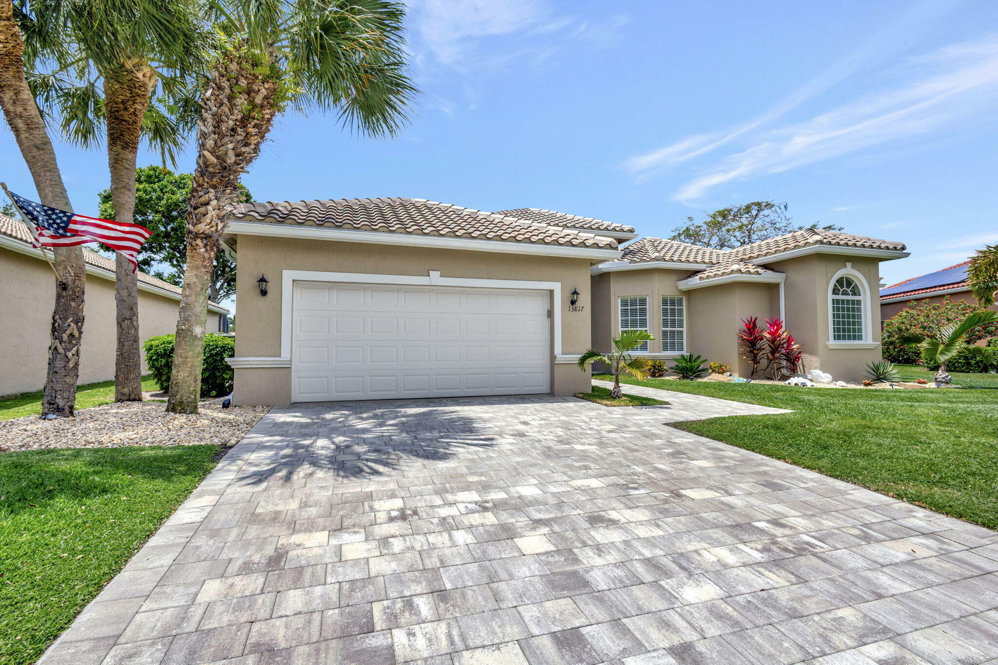 Property Photo: 13817 Viale Venezia FL 33446