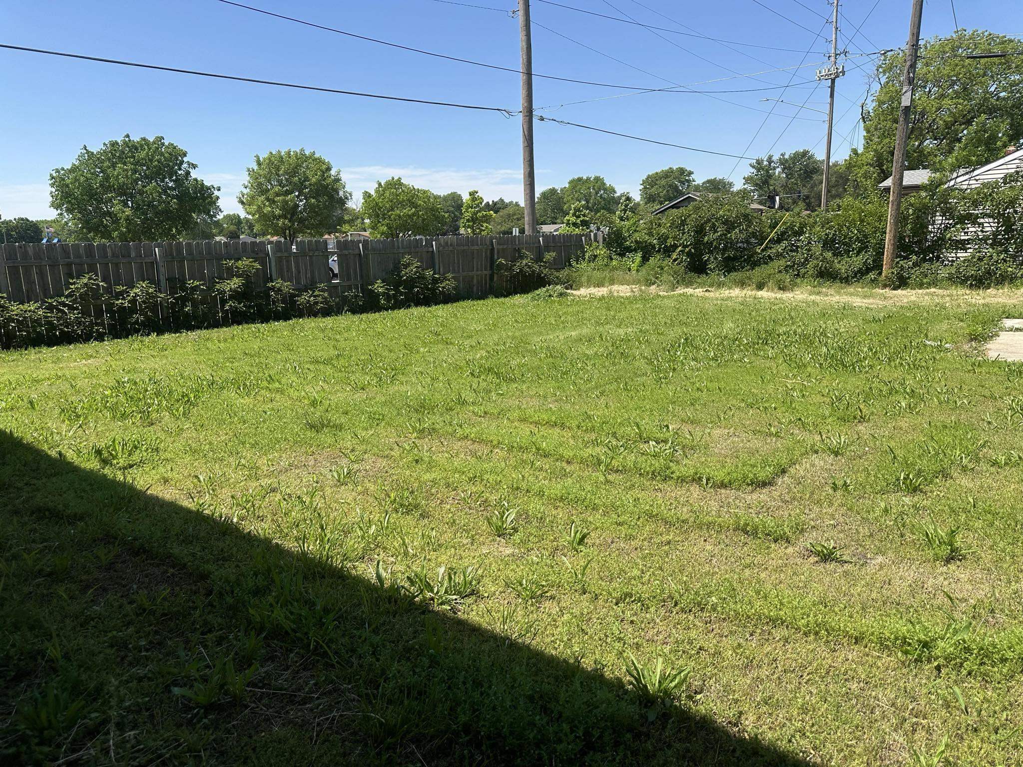 Property Photo: 2337 S Glenn Ave KS 67213