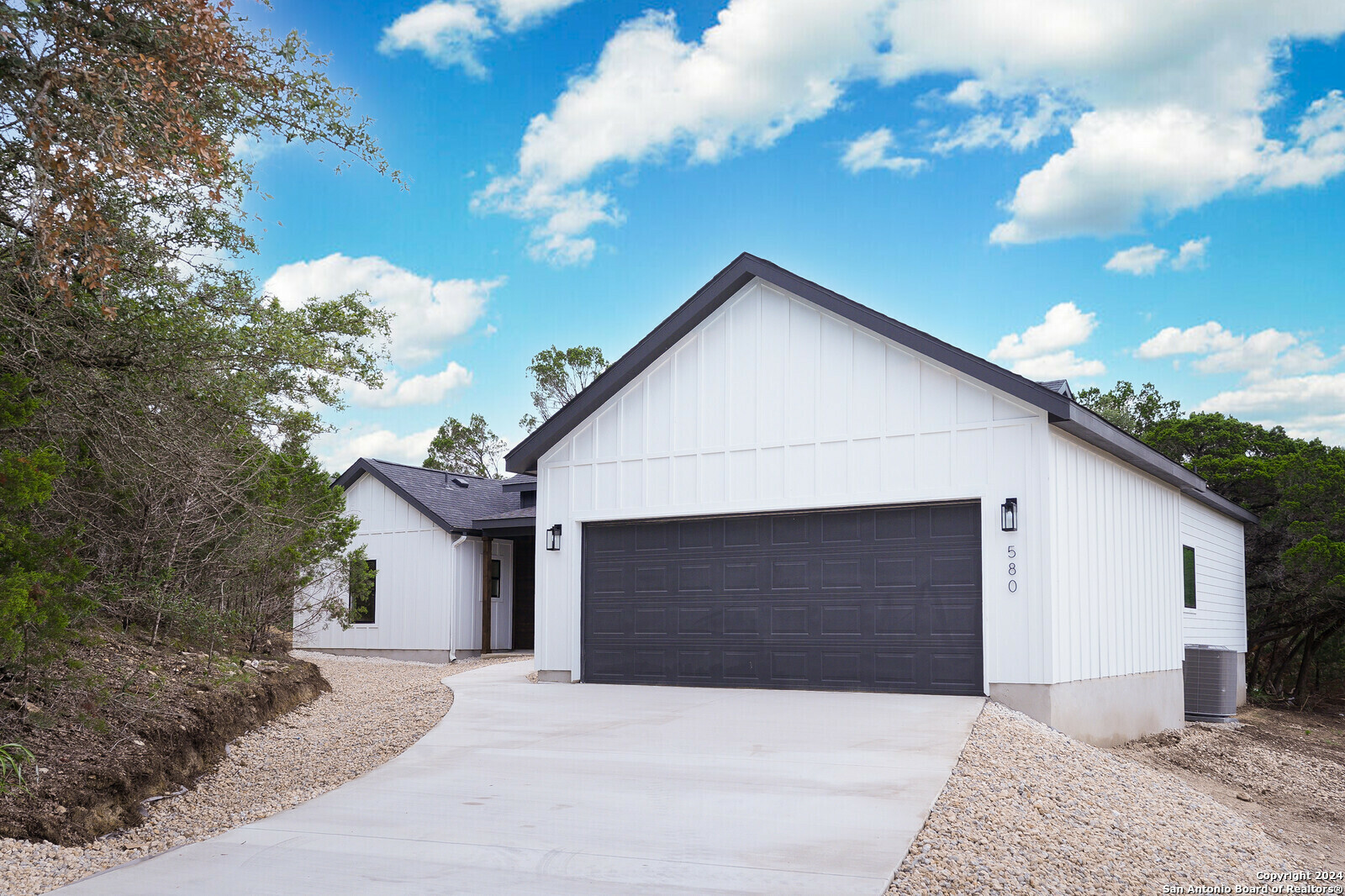 Property Photo:  580 Compass Rose  TX 78133 