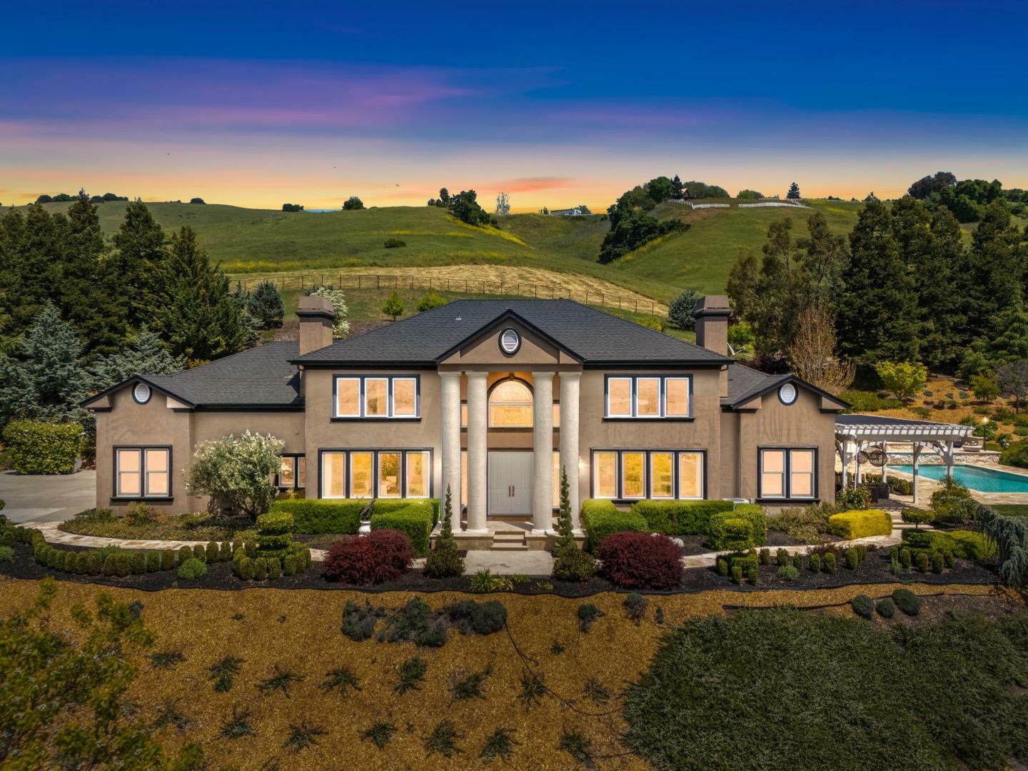 Property Photo: 9540 Via Del Oro CA 95020