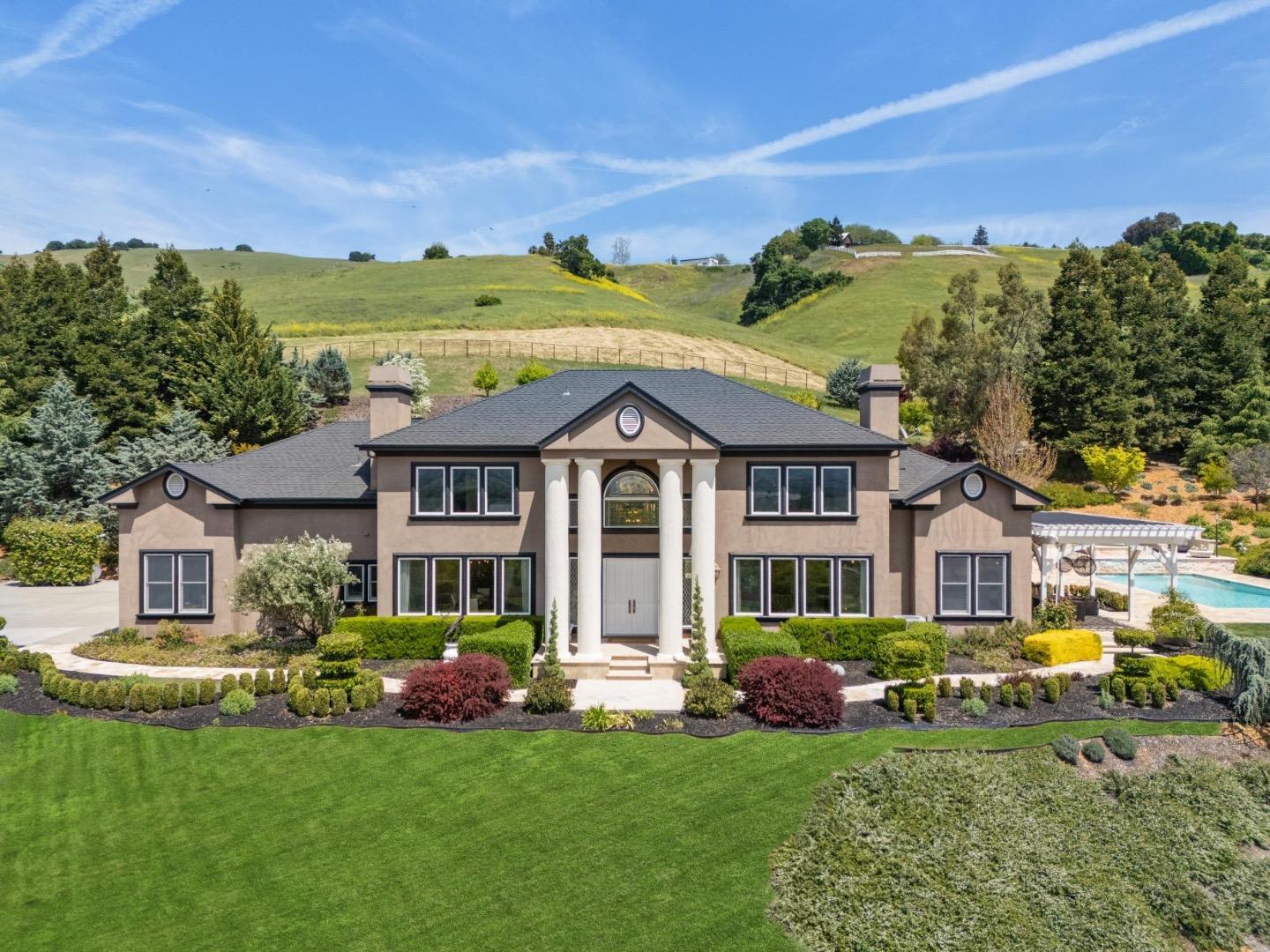 Property Photo: 9540 Via Del Oro CA 95020