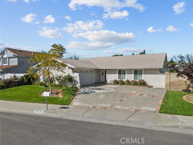 Property Photo:  25536 Old Course Way  CA 91355 