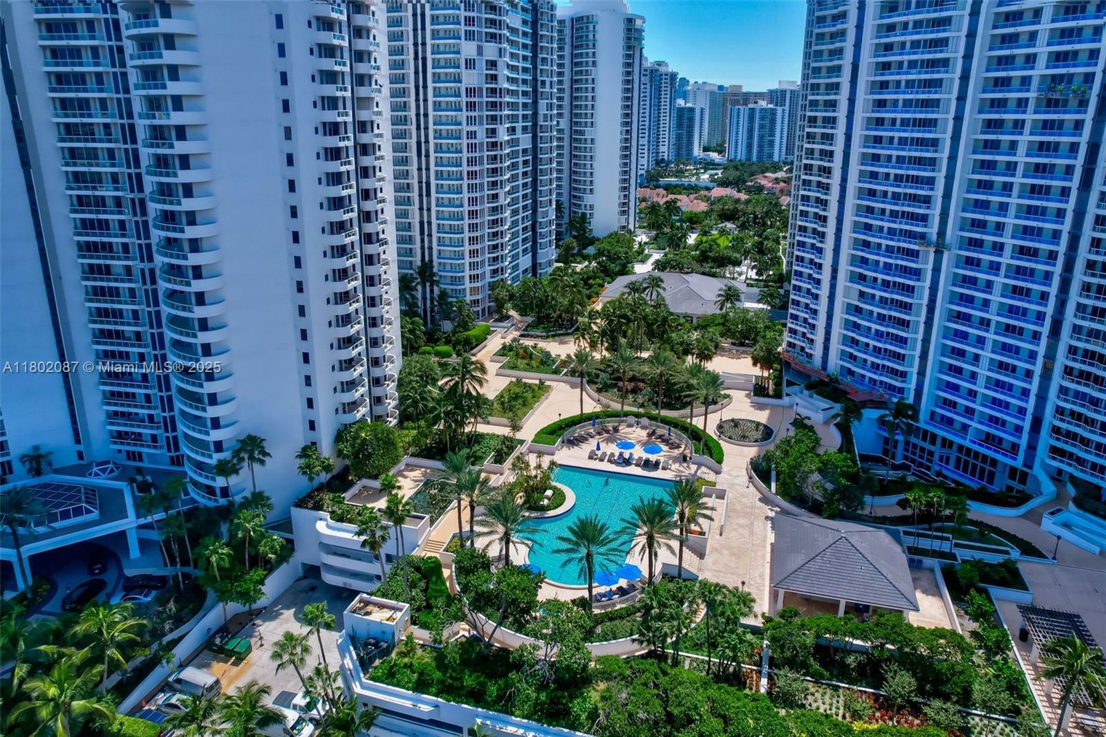 Property Photo: 21200 Point Pl 403 FL 33180