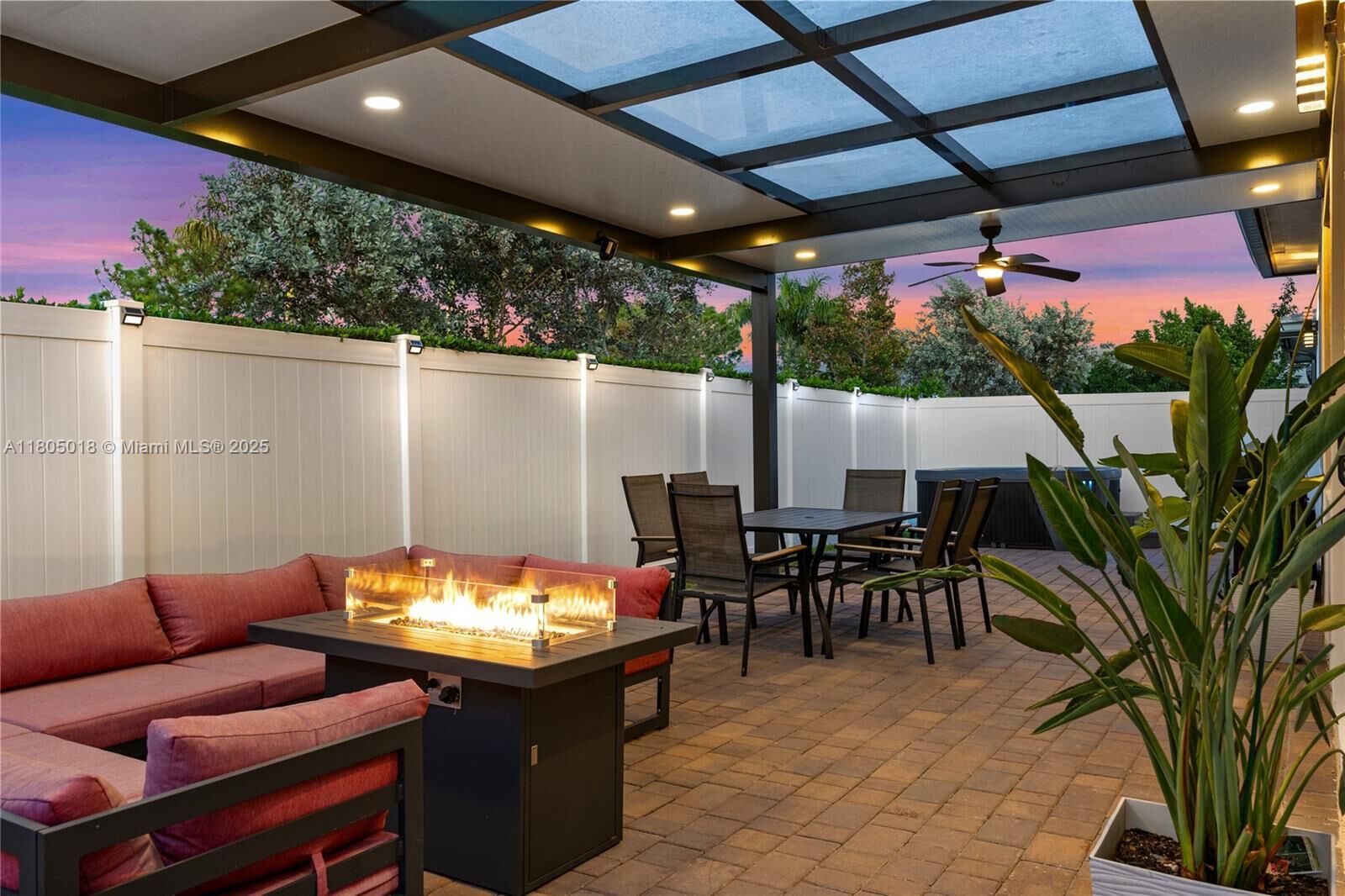 Property Photo:  17375 SW 41st St  FL 33029 