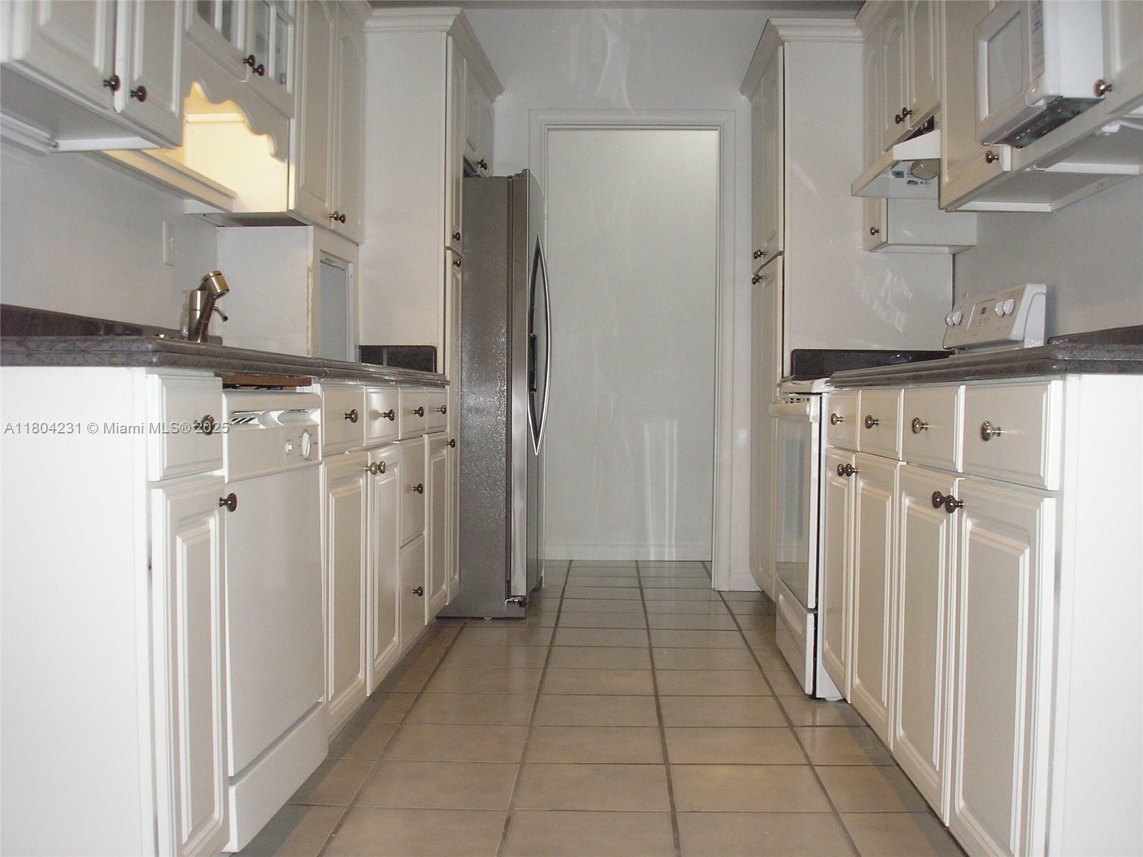 Property Photo: 11111 SW 78th Ct FL 33156