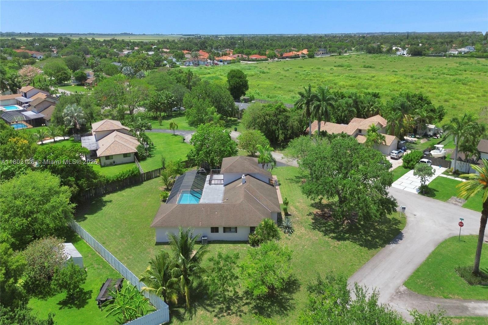 Property Photo: 14940 SW 164th Ter FL 33187