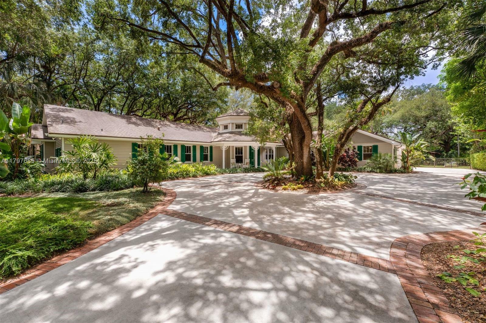 Property Photo: 7400 SW 47th Ct FL 33143