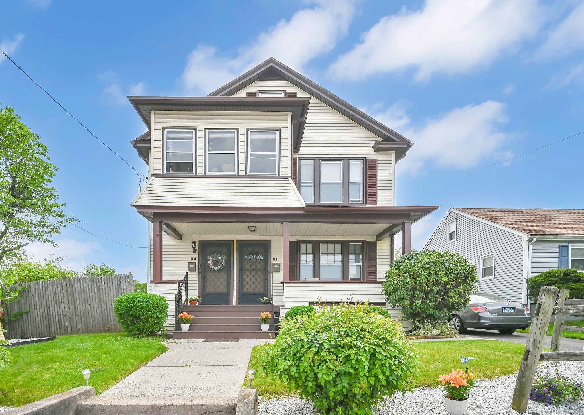 Property Photo:  31 Sunset Street  CT 06095 
