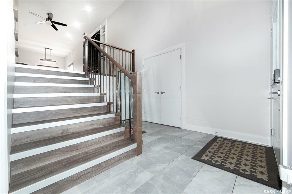 Property Photo: 663 Kenaschuk Crescent SK S7W 0Y4