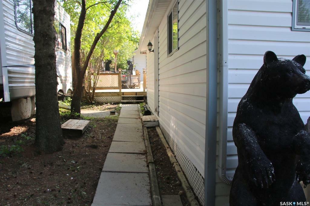 Property Photo: Beach Rv R Lake Address 18 Poplar SK