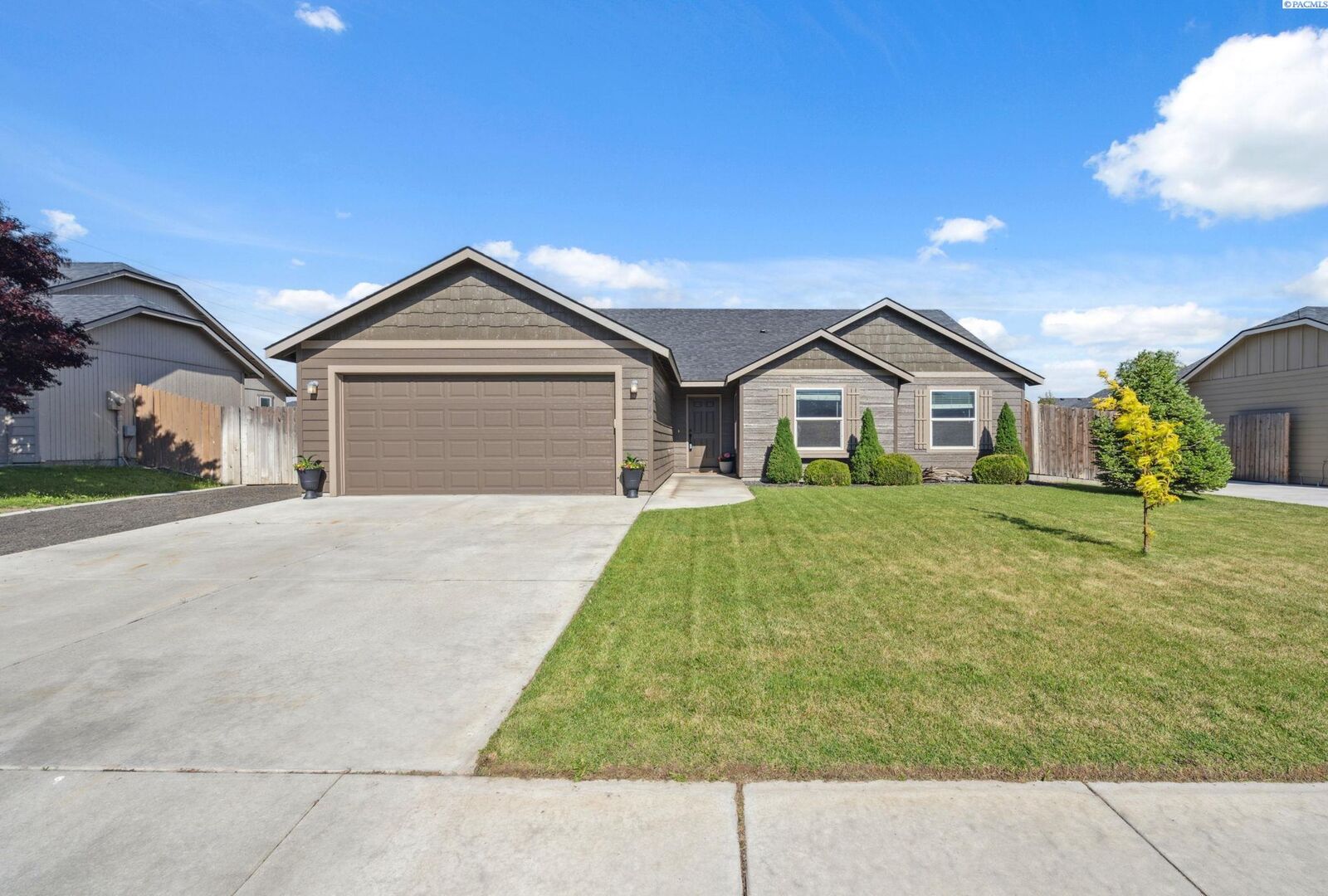 Property Photo:  6240 Teak Ln.  WA 99353 