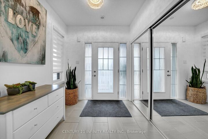 Photo de la propriété: 30 King William Way ON L1C 7E8