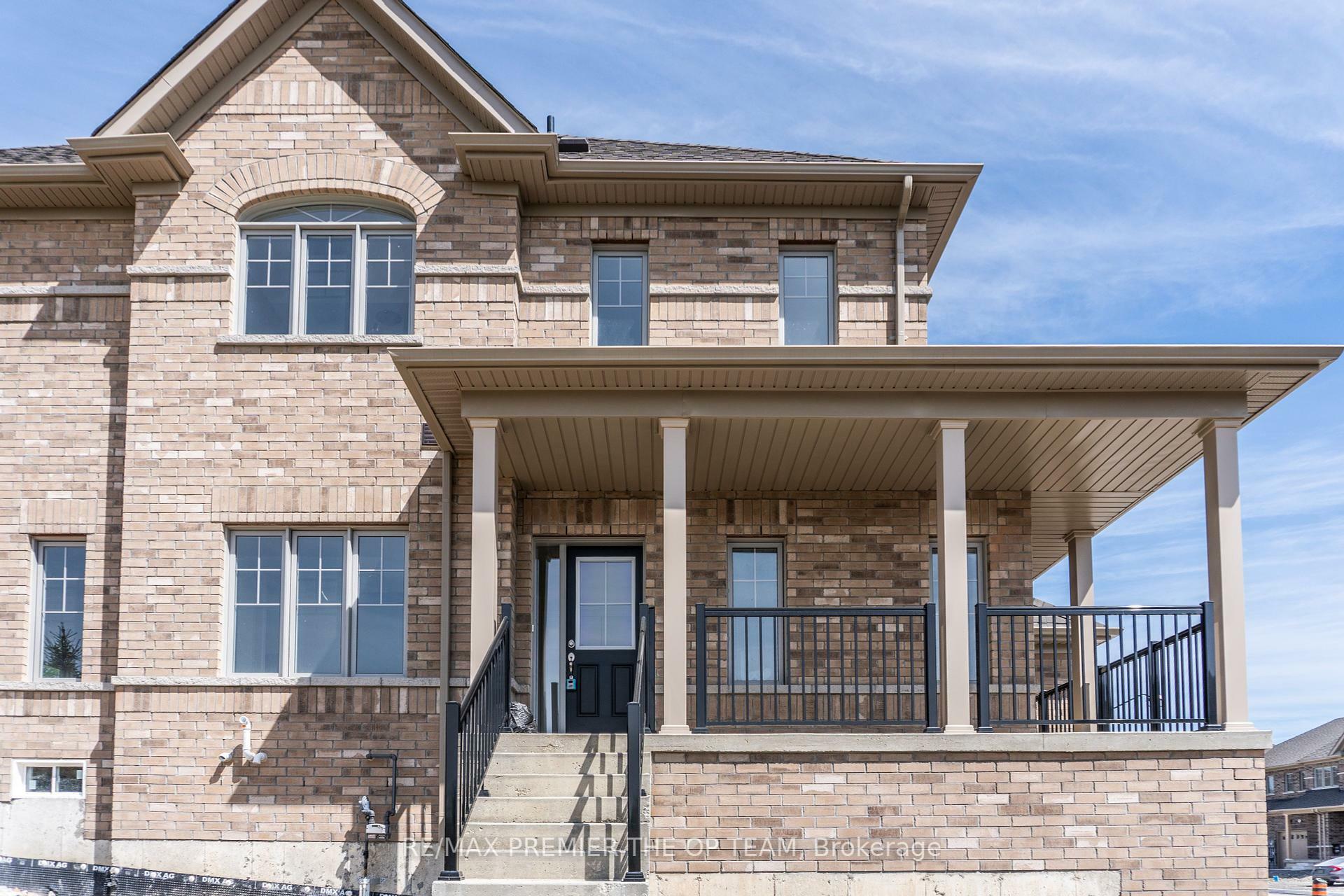 Property Photo: 154 North Garden Boulevard ON L9L 0E1