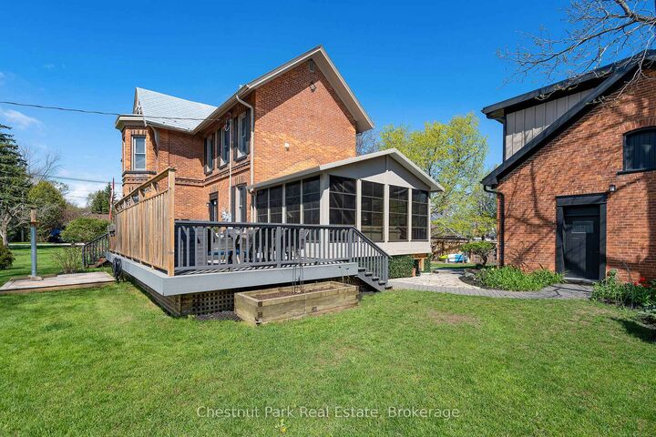 Property Photo:  247 St Vincent Street  ON N4L 1C1 