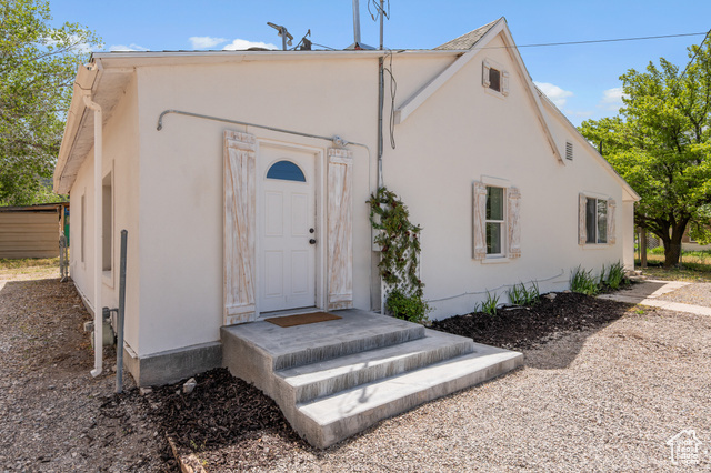 Property Photo: 195 E 100 S UT 84665