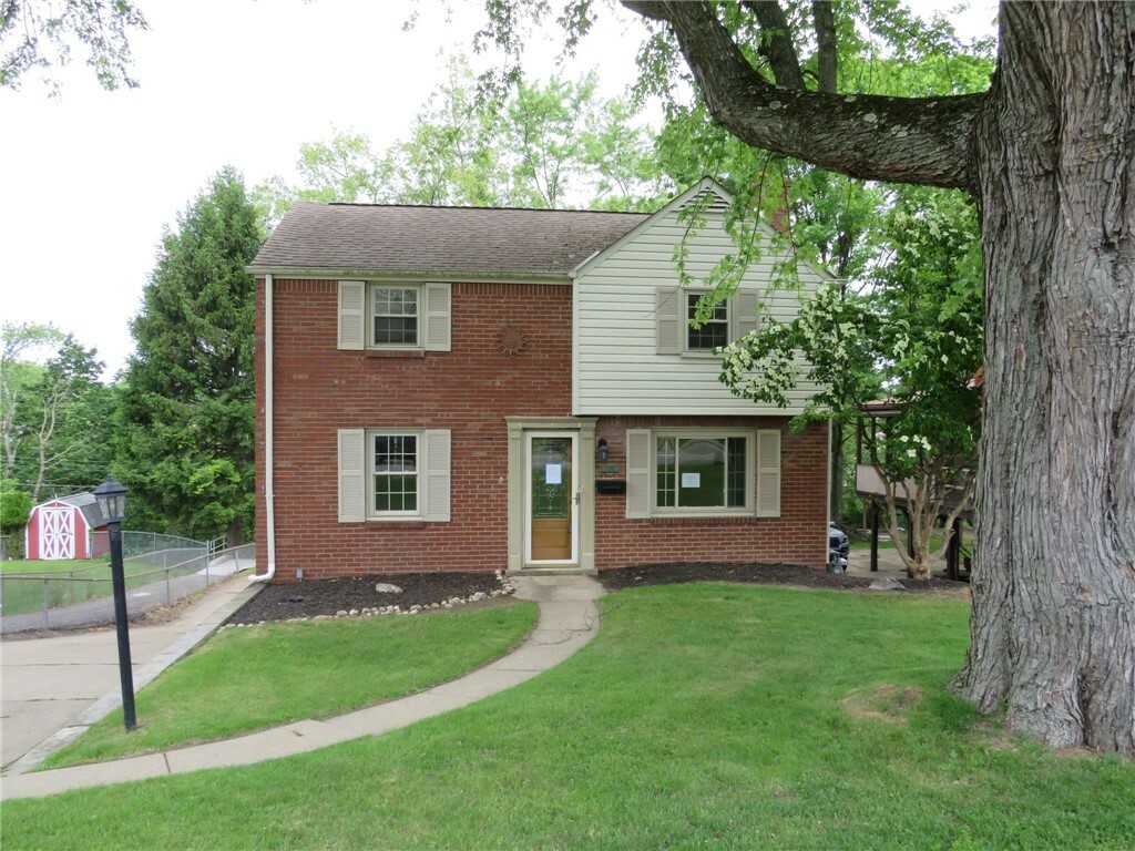 5270 Orchard Hill Dr  Whitehall PA 15236 photo