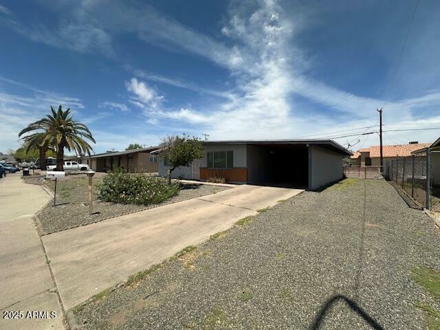 Property Photo: 513 S Cardinal Drive AZ 85120