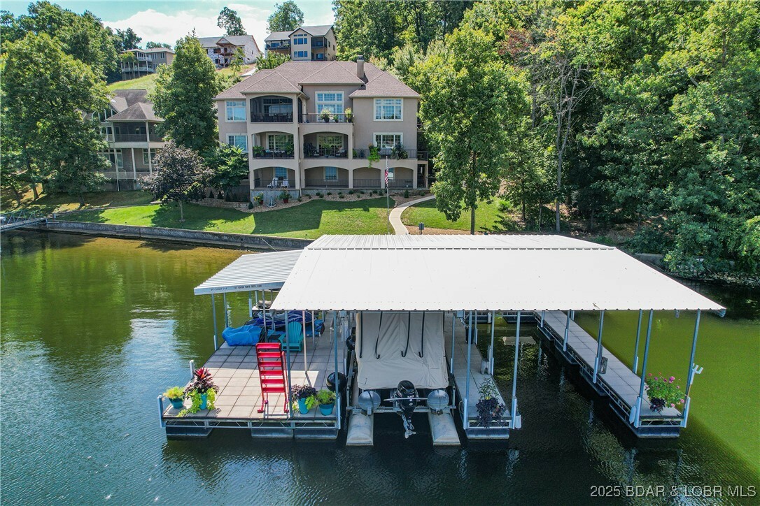 Property Photo: 1163 Beacon Pointe Circle MO 65049