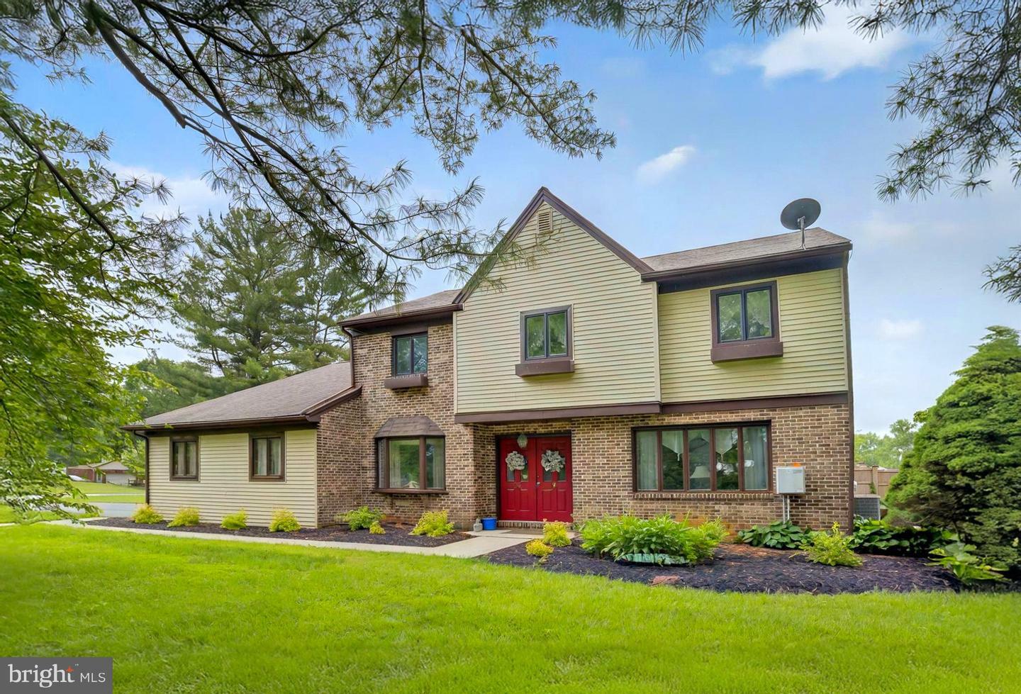 575 Millcross Road  Lancaster PA 17601 photo