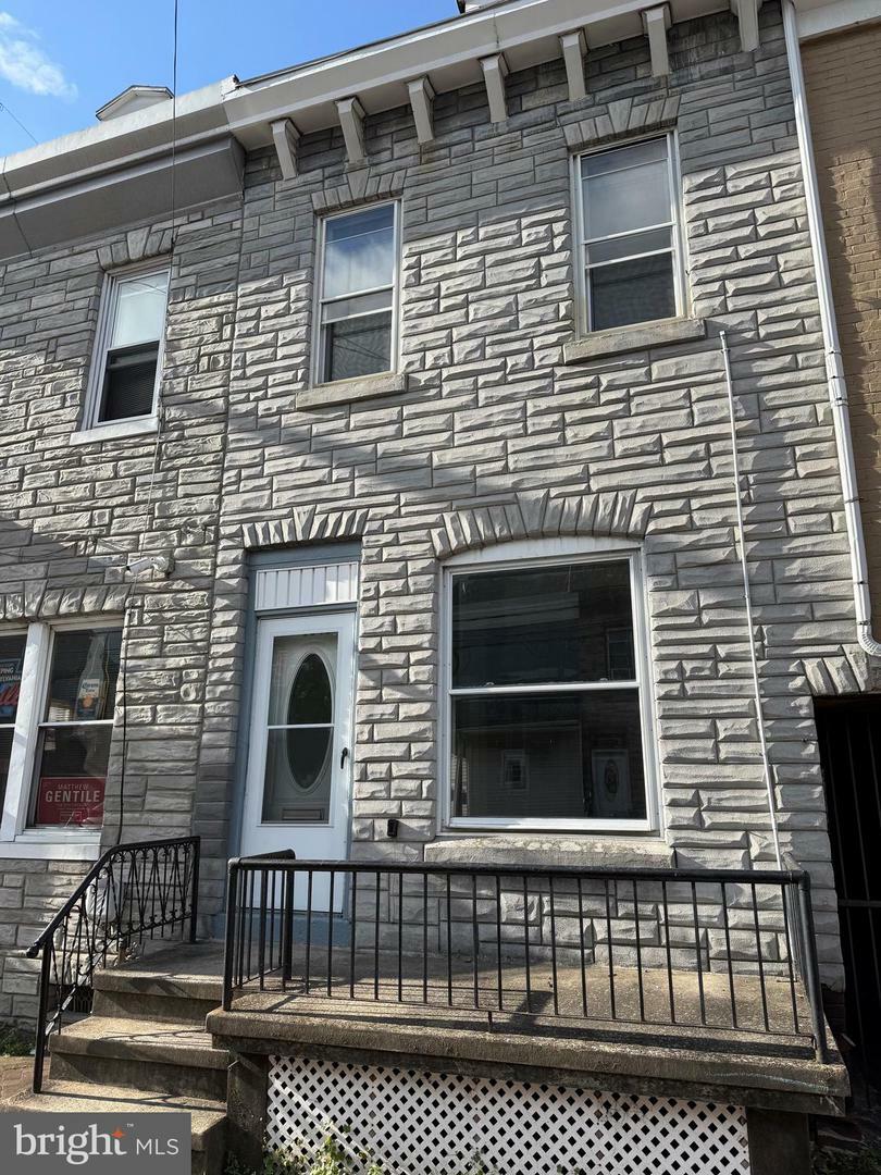 Property Photo: 1048 Chestnut Street PA 19602