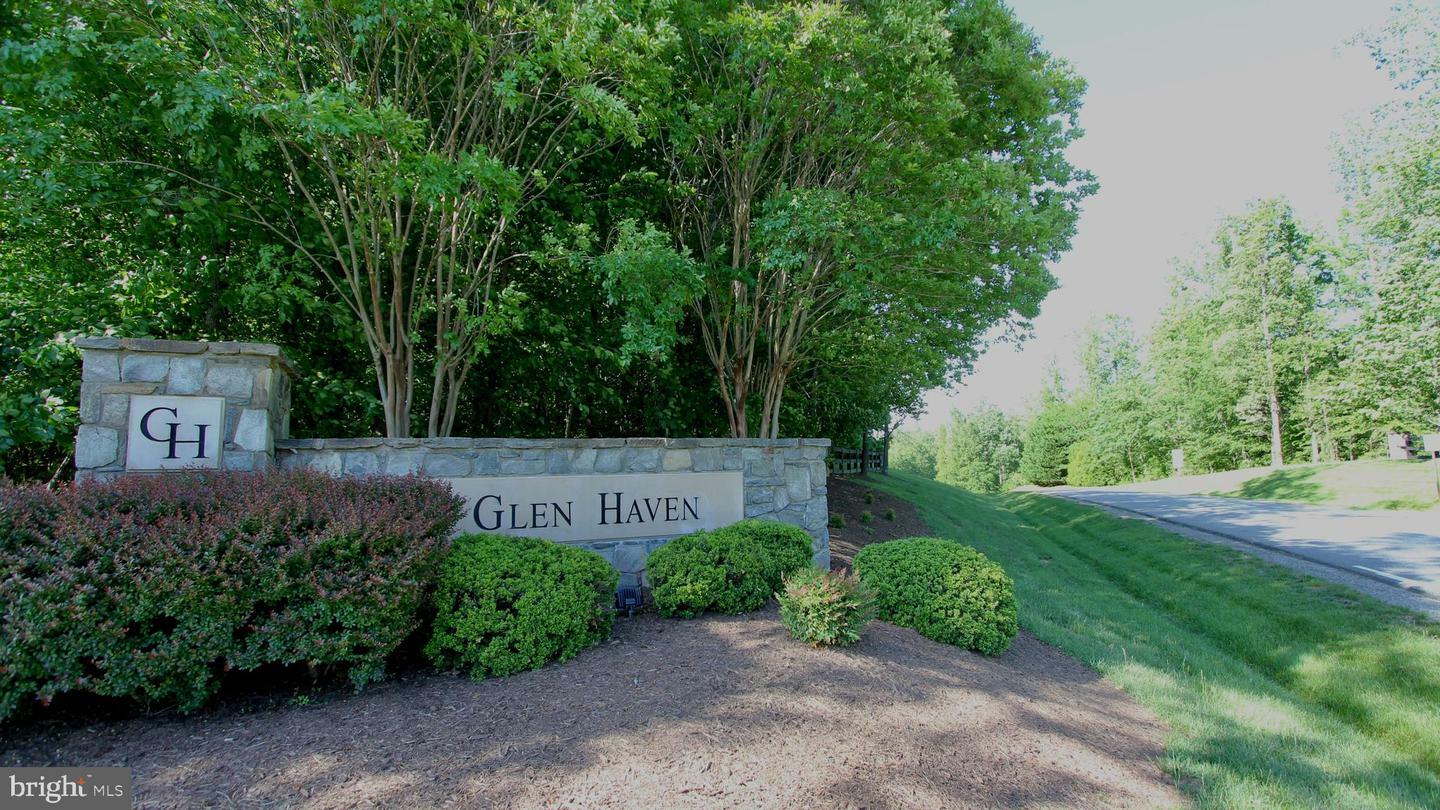 Property Photo: 7308 Glenhaven Drive VA 22407