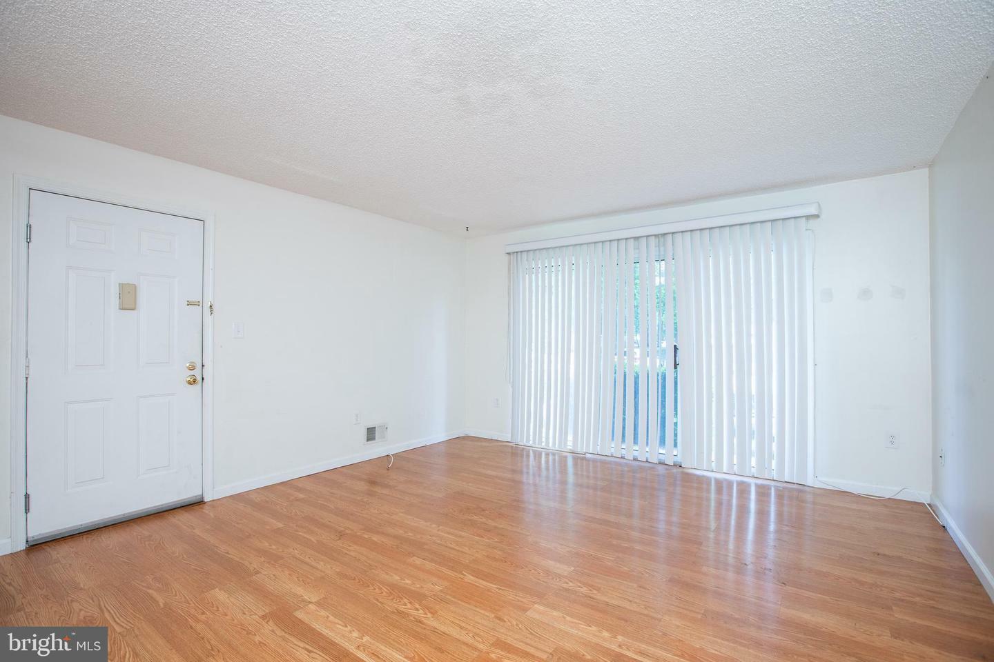 Property Photo: 20 Holly Court NJ 08619