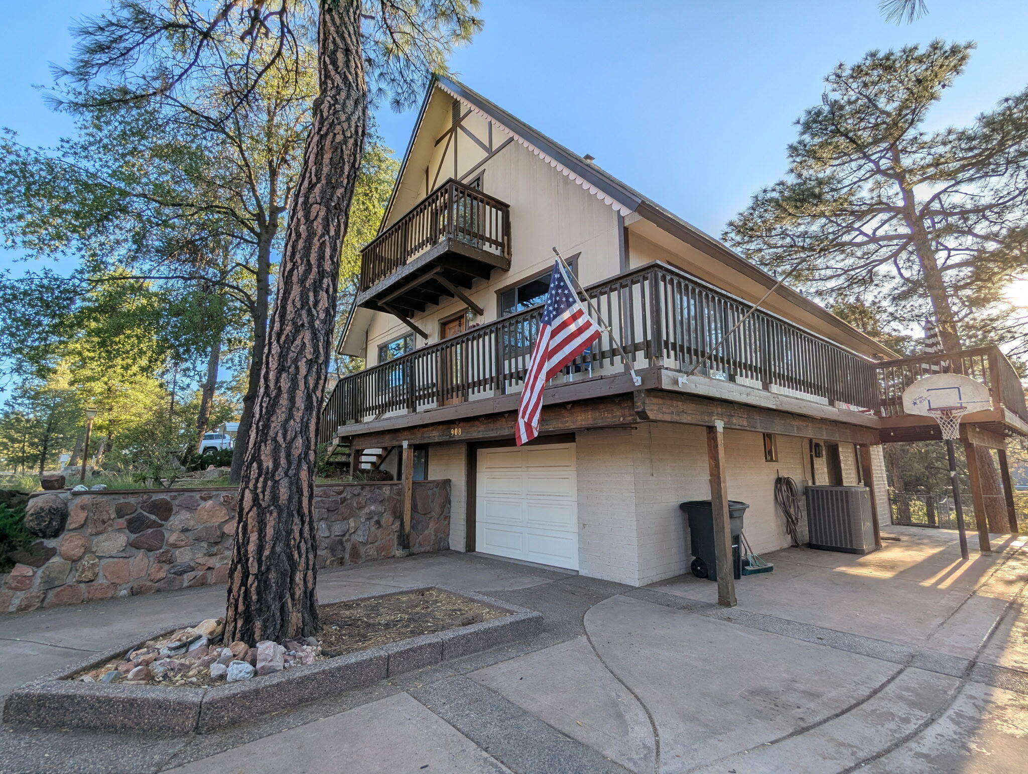 Property Photo: 908 N Easy Street AZ 85541