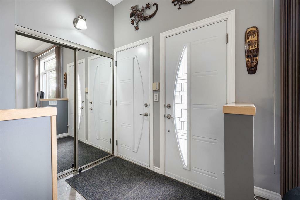 Property Photo: 3 Shalimar Crescent MB R2V 4J2