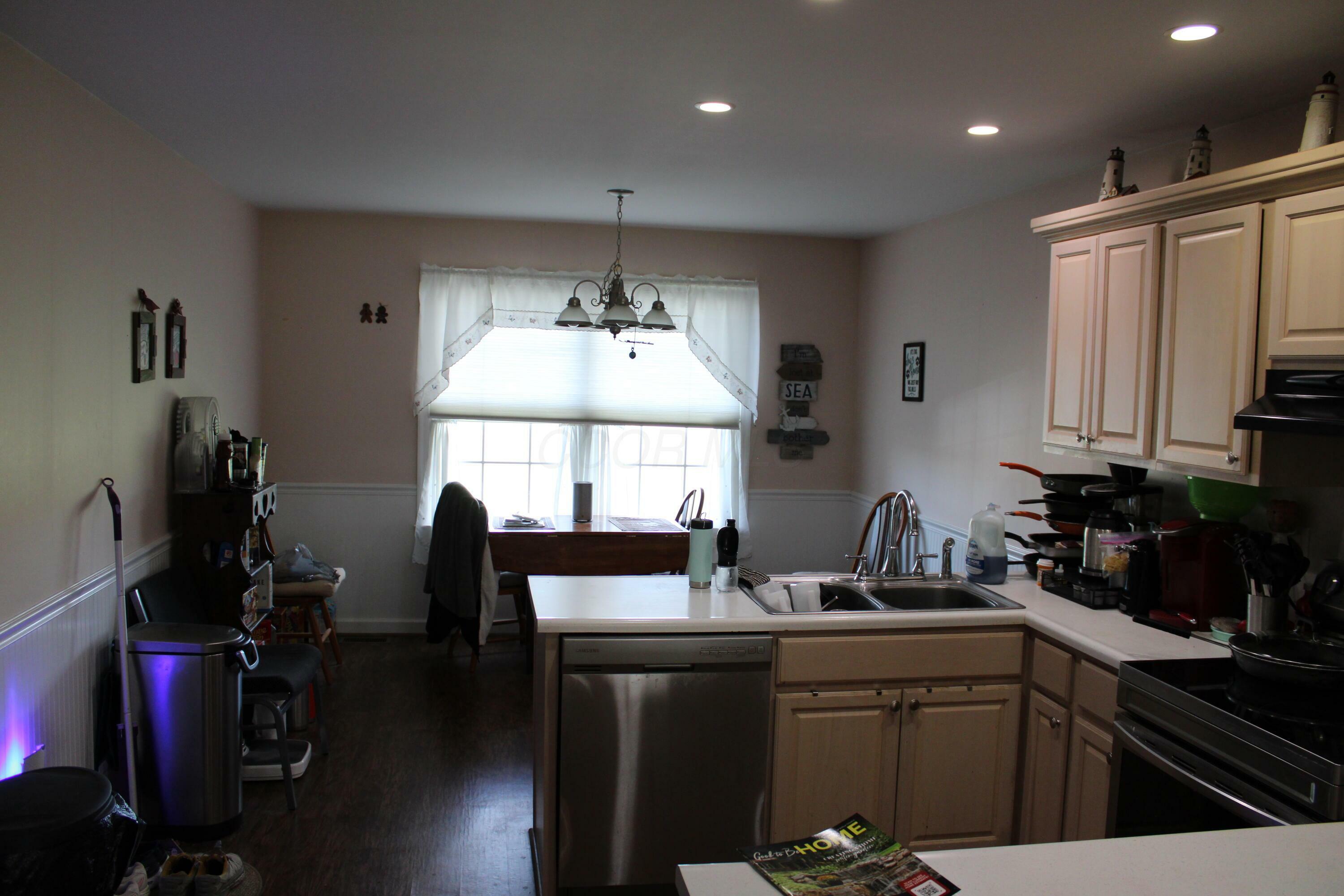 Property Photo: 8193 Landis SW Road OH 43102