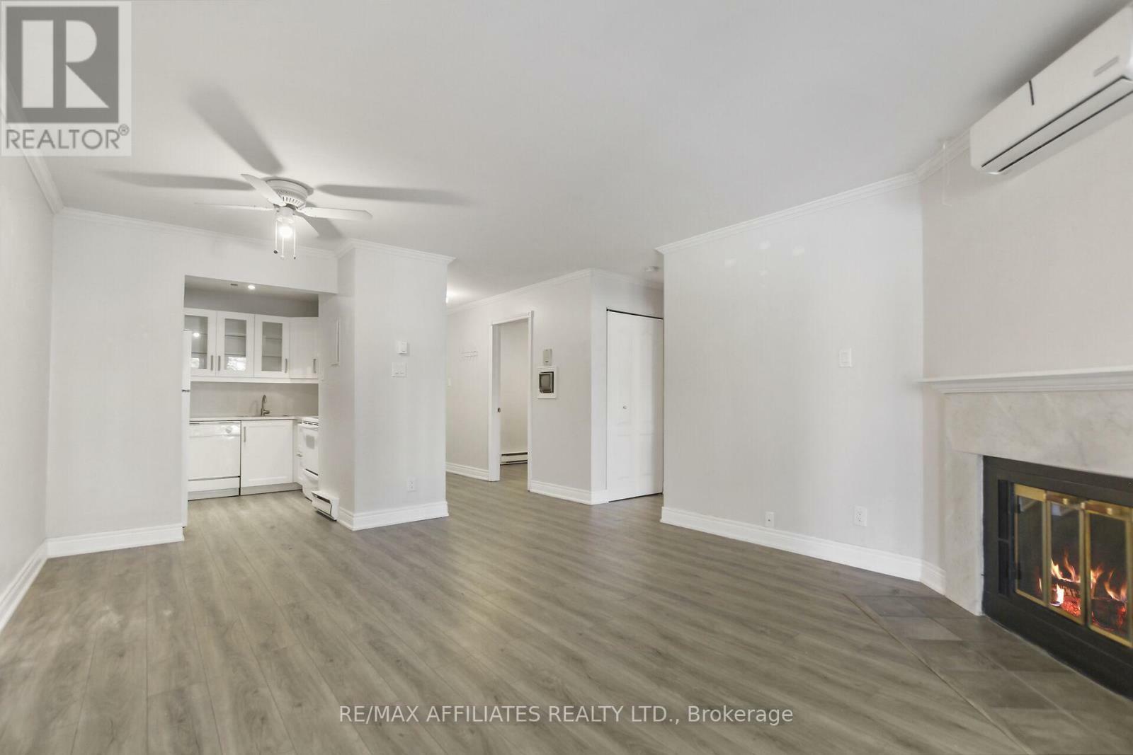 Property Photo:  160 Bruyere Street #1  ON K1N 5E1 